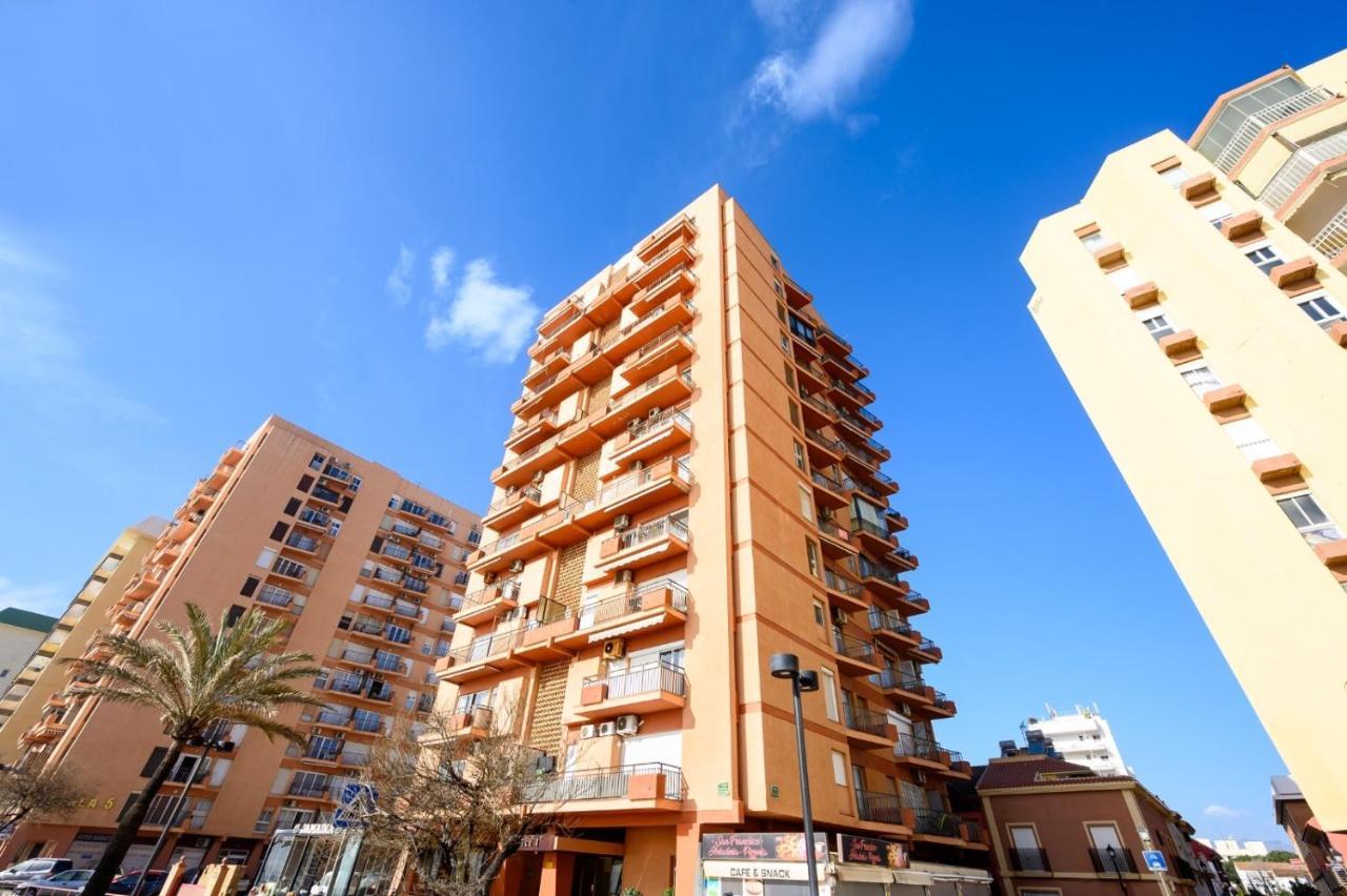 Sea & Mountain, Front Line, 1 Min To Beach By 10Tosea Fuengirola Luaran gambar